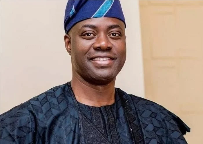 Makinde Visits Dugbe Fire Scene, Announces Emergency Fund